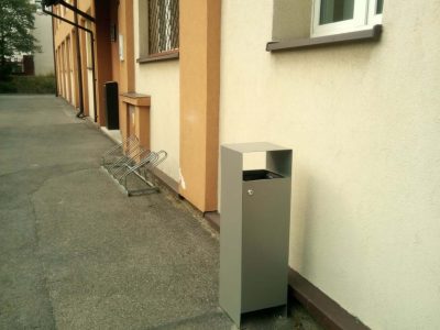 Kosz miejski na smieci